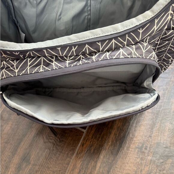 Skip Hop Forma Backpack Diaper Bag – Grey Feather Print Quilted Nylon - Picture 7 of 11